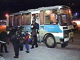 Сегодня рано утром 16 детей погибших российских моряков с подлодки "Курск" отправились в путешествие по Германии. В поездке их сопровождают вдовы погибших подводников Сегодня рано утром 16 детей погибших российских моряков с подлодки "Курск" отправились в путешествие по Германии. В поездке их сопровождают вдовы погибших подводников