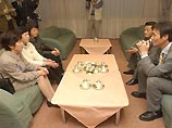 Не возвращаться в Северную Корею решили пятеро японцев , посетивших свою родину впервые с тех времен, когда в 70-е - 80-е годы они были похищены северокорейской разведкой