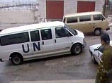 В Афганистане возле города Газни на шоссе вооруженные преступники напали на колонну автомашин Центра ООН по разминированию