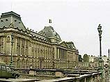 Королевский двор Бельгии объявил о предстоящей 12 апреля 2003 года свадьбе принца Лорана с 28-летней Клэр Комбс, которая после свадебной церемонии будет носить титул бельгийской принцессы