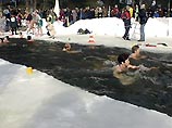 13-летний алтаец установил мировой рекорд по плаванию в ледяной воде