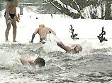 13-летний алтаец установил мировой рекорд по плаванию в ледяной воде 