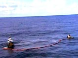 На северо-западном побережье Испании сегодня появились новые выбросы нефтепродуктов с затонувшего танкера "Престиж"