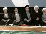 К смертной казни через забивание камнями в Иране испокон веков приговаривали как мужчин, так и женщин за супружескую измену, в первую очередь, и ряд других тяжких преступлений К смертной казни через забивание камнями в Иране испокон веков приговаривали как мужчин, так и женщин за супружескую измену, в первую очередь, и ряд других тяжких преступлений