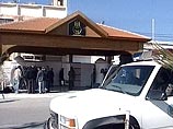 Лидер палестинцев Ясир Арафат сегодня объявил, что в ближайший вторник в США для переговоров вылетят делегации Палестины и Израиля Лидер палестинцев Ясир Арафат сегодня объявил, что в ближайший вторник в США для переговоров вылетят делегации Палестины и Израиля