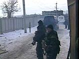 МВД Чечни располагает предварительными приметами троих террористов, осуществивших днем в пятницу террористический акт у комплекса правительственных зданий в Грозном