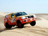 Во Франции стартовала престижная мировая автогонка "Дакар-2003"