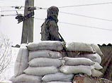Нападение было совершено в среду в селении Октябрьское Курчалойского района. Подгруппа открыла огонь по временному пункту районного отдела внутренних дел, расположенного в жилом доме Нападение было совершено в среду в селении Октябрьское Курчалойского района. Подгруппа открыла огонь по временному пункту районного отдела внутренних дел, расположенного в жилом доме