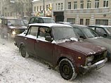 на дорогах образовалась "снежная подушка" и гололед на отдельных участках, которые значительно затрудняют движение автотранспорта на дорогах образовалась "снежная подушка" и гололед на отдельных участках, которые значительно затрудняют движение автотранспорта