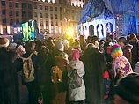 Центр празднования, по мысли властей, будет на Васильевском спуске. Там 7 января пройдут гуляния "Мир рождественских подарков"