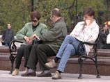 Почти две трети участников опроса - оптимисты, они верят либо в то, что в 2003 году ничего не потеряют, либо приобретут, то есть станут жить лучше Почти две трети участников опроса - оптимисты, они верят либо в то, что в 2003 году ничего не потеряют, либо приобретут, то есть станут жить лучше