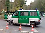 Три человека погибли и сорок пять получили ранения в пятницу в результате столкновения туристического автобуса с двумя грузовиками, произошедшего на юге Германии на шоссе между городами Розенхайм и Киферсфельден (Бавария) Три человека погибли и сорок пять получили ранения в пятницу в результате столкновения туристического автобуса с двумя грузовиками, произошедшего на юге Германии на шоссе между городами Розенхайм и Киферсфельден (Бавария)