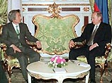 Японские СМИ: между Путиным и Коидзуми установились доверительные отношения Японские СМИ: между Путиным и Коидзуми установились доверительные отношения