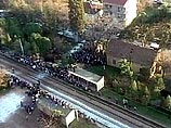 Только по счастливой случайности никто из зрителей не пострадал. Легко ранены 2 человека. Сейчас они доставлены в больницу Только по счастливой случайности никто из зрителей не пострадал. Легко ранены 2 человека. Сейчас они доставлены в больницу