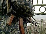 Военнослужащий совершил побег, когда находился в карауле. У него есть оружие и боеприпасы Военнослужащий совершил побег, когда находился в карауле. У него есть оружие и боеприпасы