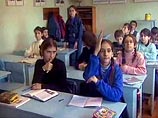 Второклассник подал в суд на свою школу за то, что его заставили убирать школьный двор Второклассник подал в суд на свою школу за то, что его заставили убирать школьный двор