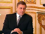 Михаил Касьянов приветствовал подобную готовность французского правительства. Касьянов также сообщил, что в будущем году французская фирма "Тоталь" инвестирует в Россию 250 млн. долларов