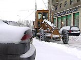 Власти Москвы будут самостоятельно эвакуировать машины, мешающие уборке улиц