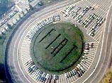 Финансовые показатели Fiat Auto в 2002 году оказались хуже прогнозов. В связи с этим председатель совета директоров Fiat Паоло Фреско впервые официально признал, что руководство Fiat изучает возможность выделения Fiat Auto из состава конгломерата Финансовые показатели Fiat Auto в 2002 году оказались хуже прогнозов. В связи с этим председатель совета директоров Fiat Паоло Фреско впервые официально признал, что руководство Fiat изучает возможность выделения Fiat Auto из состава конгломерата
