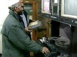 Министр информации, запретивший этим летом выступления певиц по национальному телевидению, заявил, что "антиисламские и противоречащие традициям каналы будут запрещены" Министр информации, запретивший этим летом выступления певиц по национальному телевидению, заявил, что "антиисламские и противоречащие традициям каналы будут запрещены"