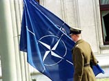 Джордж Робертсон покидает пост генерального секретаря НАТО Джордж Робертсон покидает пост генерального секретаря НАТО