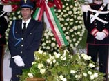 Всю ночь с 25 на 26 января будет открыт траурный зал в Турине, где итальянцы прощаются с умершим в пятницу почетным президентом концерна Fiat Джованни Аньелли