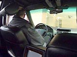 Угонщик дерзко похищал машины на глазах изумленных владельцев Угонщик дерзко похищал машины на глазах изумленных владельцев
