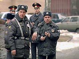 В настоящее время на месте работает следственно-оперативная группа ГУВД и прокуратуры, по факту происшедшего проводится расследование В настоящее время на месте работает следственно-оперативная группа ГУВД и прокуратуры, по факту происшедшего проводится расследование