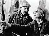 С 1942 по 1944 годы Гайдай воевал. После тяжелого ранения вышел из госпиталя инвалидом. Он работал в актерской студии Иркутского театра, а потом оступил на режиссерский факультет ВГИКа С 1942 по 1944 годы Гайдай воевал. После тяжелого ранения вышел из госпиталя инвалидом. Он работал в актерской студии Иркутского театра, а потом оступил на режиссерский факультет ВГИКа