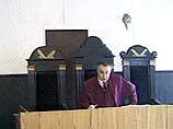 В четверг в Мтацминда-Крцанисском районном суде Тбилиси возобновился судебный процесс по делу об экстрадиции трех чеченцев - Руслана Гелогаева, Хусейна Алханова и Рустама Эльхаджиева