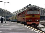 В Службе охраны государственной границы Литвы сообщили, что до полудня субботы в Калининград проследовали два поезда, в которых находились около 800 человек В Службе охраны государственной границы Литвы сообщили, что до полудня субботы в Калининград проследовали два поезда, в которых находились около 800 человек