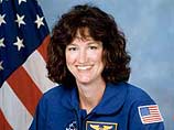 Гибель американской астронавтки Лорел Кларк в катастрофе шаттла Columbia стала вторым несчастьем за полтора года, обрушившимся на семью ее дяди и тети за полтора года - 11 сентября 2001 года они потеряли сына
