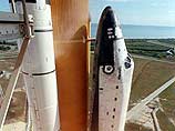В 2001 году NASA обдумывало возможность снять Columbia с полетов из-за сокращений бюджета. Однако для поддержания графика космических полетов "челноков" было решено оставить этот шаттл в строю В 2001 году NASA обдумывало возможность снять Columbia с полетов из-за сокращений бюджета. Однако для поддержания графика космических полетов "челноков" было решено оставить этот шаттл в строю