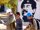 Тактику взятия заложников для противостояния США Саддам Хусейн обсуждал с другими руководителями страны, включая вице-премьера Тарика Азиза, обсуждал на секретных заседаниях, сообщает Gulf News со ссылкой на источники в руководстве Ирака