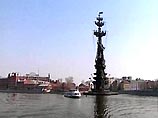 Лужков хочет очистить акваторию Москвы-реки от плавучих магазинов и казино Лужков хочет очистить акваторию Москвы-реки от плавучих магазинов и казино