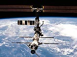 Космонавтов МКС некому вернуть на землю - из-за гибели шаттла они пока останутся в космосе