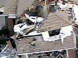 25 января 2003 года легкий двухмоторный самолет рухнул на жилой дом в восточном пригороде Лос-Анджелеса. Пилот погиб