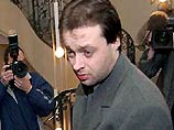 В Швейцарии вынесен приговор коллекционеру из Эльзаса, пополнявшему свою личную коллекцию грабежом европейских музеев, церквей, замков и художественных галерей. 33-летний Стефан Брайтвейзер получил четыре года тюремного заключения В Швейцарии вынесен приговор коллекционеру из Эльзаса, пополнявшему свою личную коллекцию грабежом европейских музеев, церквей, замков и художественных галерей. 33-летний Стефан Брайтвейзер получил четыре года тюремного заключения