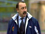 Валерий Газзаев намерен дать играть Сычеву и Карпину Валерий Газзаев намерен дать играть Сычеву и Карпину