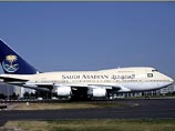 Пассажирский Boeing-747 при посадке в Йемене столкнулся с осветительной мачтой