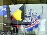 Весь день в брюссельской штаб-квартире шли напряженные консультации, и время начала заседания Совета НАТО трижды переносилось на более поздний срок
