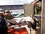 Состояние троих пострадавших, по оценкам медиков, тяжелое и пятерых -средней тяжести. Остальные получили легкие ранения Состояние троих пострадавших, по оценкам медиков, тяжелое и пятерых -средней тяжести. Остальные получили легкие ранения
