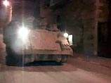 Они были задержаны в ночь с четверга на пятницу в ходе армейской операции в Тулькарме, куда в четверг вечером вошло двадцать израильских танков Они были задержаны в ночь с четверга на пятницу в ходе армейской операции в Тулькарме, куда в четверг вечером вошло двадцать израильских танков
