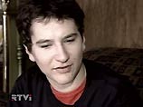 Шестнадцатилетний Бреттон Барбер был вынужден отправиться в среду домой после того, как школьная администрация запретила ему находиться в школе в майке с большим фотопортретом Джорджа Буша и надписью под ним "международный террорист" Шестнадцатилетний Бреттон Барбер был вынужден отправиться в среду домой после того, как школьная администрация запретила ему находиться в школе в майке с большим фотопортретом Джорджа Буша и надписью под ним "международный террорист"