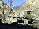 В район поиска прибыла большегрузная техника, с помощью которой буровики постараются увеличить диаметр скважины во льду до 70 см В район поиска прибыла большегрузная техника, с помощью которой буровики постараются увеличить диаметр скважины во льду до 70 см