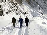 В Горно-Бадахшанской области Таджикистана спасатели за последние два дня обнаружили тела десяти людей, погибших под снежными лавинами