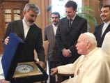 В тот же день Папа принял вице-президента парламентской ассамблеи Ирана Саеда Мохаммада Реза Хатами - брата и личного посланника президента Ирана Мохаммада Хатами