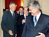 Об этом говорится в совместном заявлении министров иностранных дел России, Франции и Германии, принятом в среду в Париже по итогам трехсторонней встречи Об этом говорится в совместном заявлении министров иностранных дел России, Франции и Германии, принятом в среду в Париже по итогам трехсторонней встречи