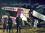 В Чехии автобус с туристами рухнул в пропасть - 17 человек погибли