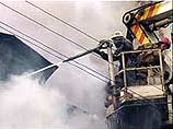 Сигнал о возгорании в Вернисаже в Измайлово поступил на пульт "01" сегодня в 09:30. Прибывшие на место происшествия пожарные обнаружили, что горит двухэтажное деревянное здание в Проектируемом проезде